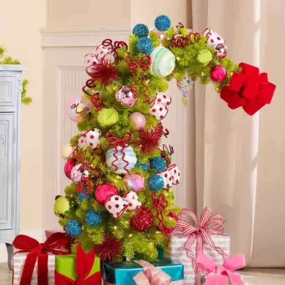 🙋LAST ONE Whimsical Pre-Lit Christmas Tree - 3 ft